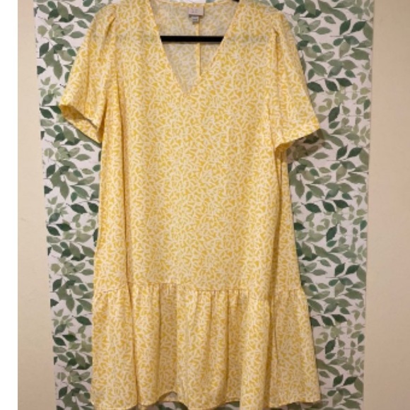 Yellow dress. A New Day - Picture 5 of 8